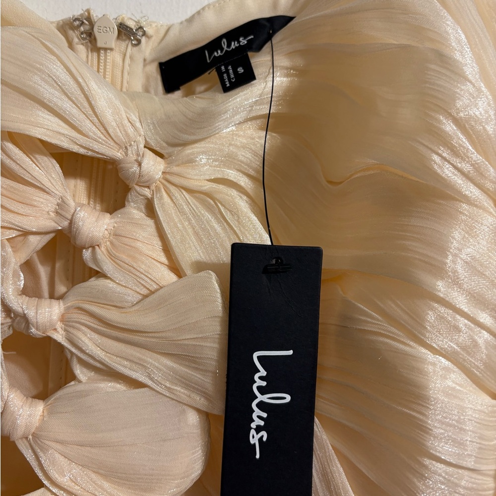 Lulus Dress - Picture 4 of 4